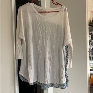 Used loft printed back shirt